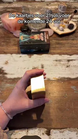 De zon gaat weer voor je schijnen! Het einde van het piekeren, de conflicten in jezelf, de zwaarte die je voelt, is nabij! 🌞❤️ Er gaan nieuwe dingen op je pad komen! Een samenwerking, een liefde?   Zodra jij genoeg van jezelf houdt, zal er weer liefde op je pad komen ❤️❤️ #fy #fyp #foryoupagе #wildreflectionstarot #patries44 