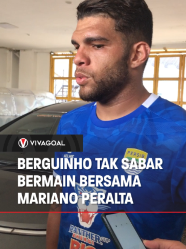 BERGUINHO TAK SABAR BERTEMU PERALTA! Pemain Persib, Berguinho mengaku sudah tak sabar bermain bersama Mariano Peralta di Persib. Kedua pemain tersebut memang pernah bermain bersama saat masih membela Borneo FC. Mampukah kedua pemain tersebut membawa Persib berprestasi di kancah Asia, Vivamania? #persib #bandung #persibbandung #vivagoal