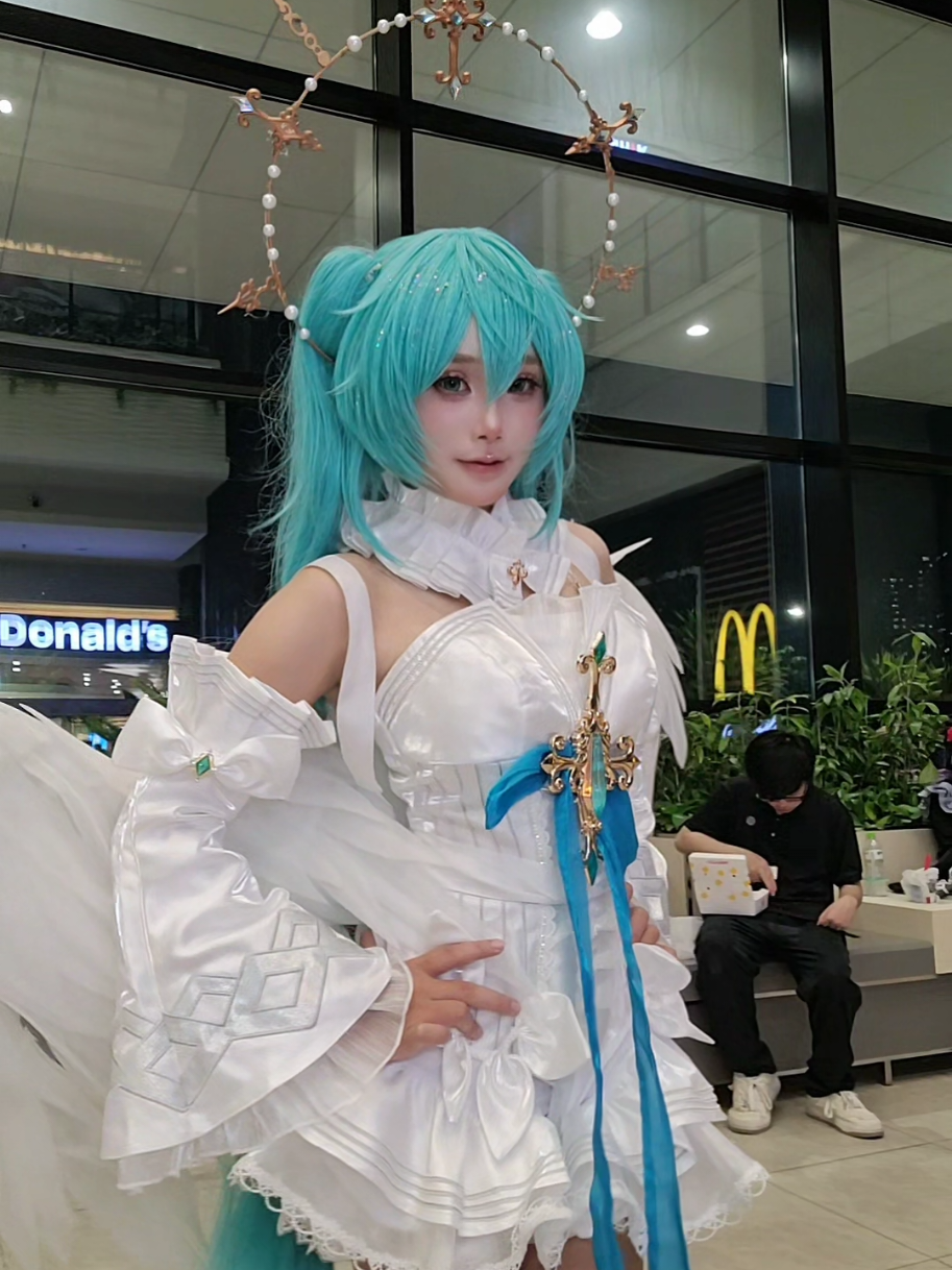 Vid này để khoe đồ đẹp quá tr >< #cosplay #hatsunemiku #hatsunemikucosplay  #creatorsearchinsights 