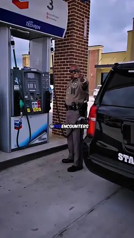 What is this policeman going to do?#audit#fyp#foryou#usa#cops