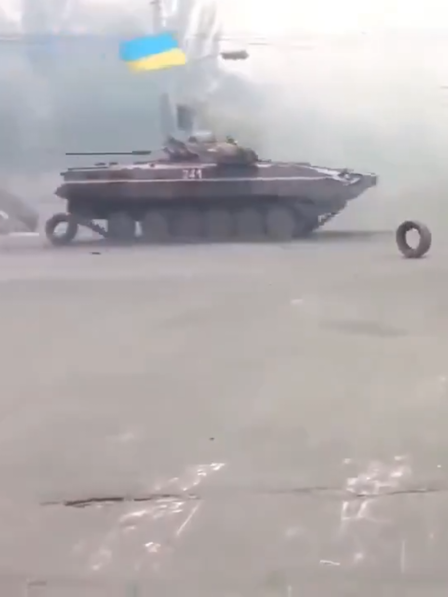 Mykhaïlo Drapatiy has officially been appointed as Commander-in-Chief of the Armed Forces of Ukraine tonight (21st of July 2026). Here is the video of Drapatiy piloting a tank during the liberation or Mariupol in 2014. #україна #ukraine #зсу #ukrainewar #mariupol 