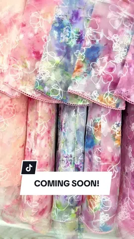 Min belanja sikit , hint colour baru yang bakal keluar untuk koleksi baru kita ni 🙈 Lovee tak loveee korang?  Cer komen sikit 😘 #angguncotton #tiktokshopgetrayareadywithme #plusizefashion #TikTokMakeMeFashion #fyppppppppppppppppppppppp 