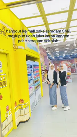cm kngn pake seragamnya🙆🏻‍♀️ #fypage #SMA 