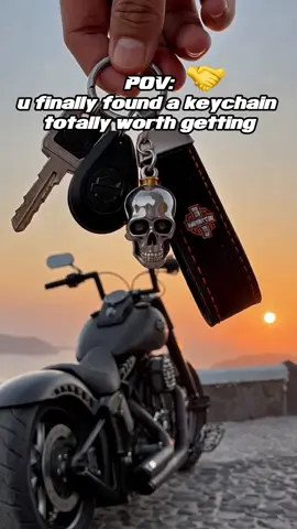 Small accessory, massive biker aesthetic upgrade #keychain #skull #edcgear #giftideasforher #darkaesthetic 