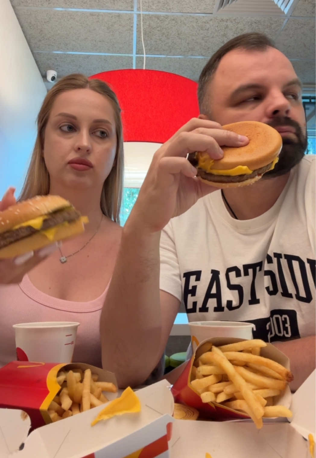 Trying to eat like my husband 🤣#funnyvideo #couple 