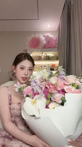 Cảm ơn gái iu @Nguyễn Phương Anh  Gửi hoa cho c nhá !!! Rất thương c lun ! Mãi iu 🤍 @Lương Quỳnh Như 🍊 @Lương Quỳnh Như  #luongquynhnhu #xuhuong #virral 