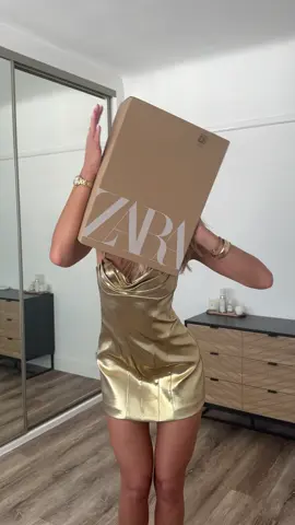 Zara haul ✨ blue dress neck line should be crossed! #zara #zarahaul #zaraoutfits #fashiontiktok 