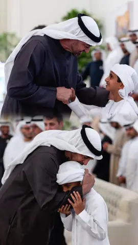 #Repost @mbz_moments صاحب السمو الشيخ #محمد_بن_زايد آل نهيان #رئيس_الدولة 