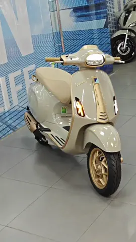 HOA HẬU lên sóng thì các ĐẠI GIA sao ngồi yên được 😉 #vespa #thichvespa #piaggio #trending #viral 