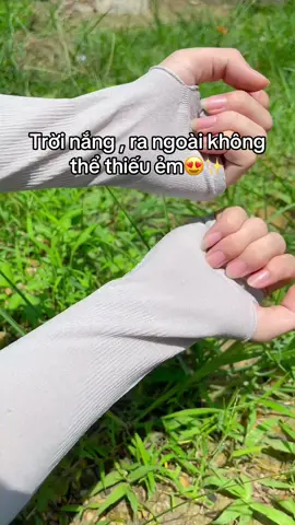 Chống nắng hè nè 💕#gangtaychongnang #chongnangvatly #meoyeu_review #xh 