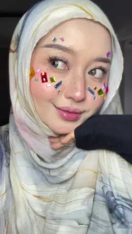 masih jadi salah satu cushion favorite! ✨🍭🍬🍓🤏🏻 #makeup #makeuptransition 