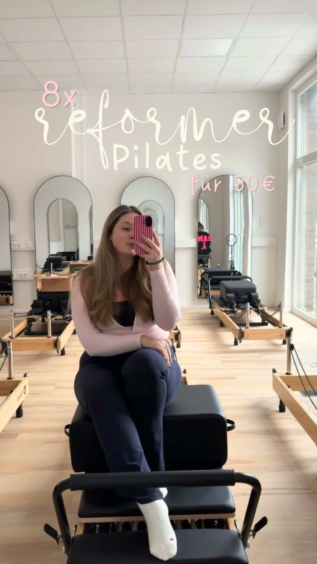 Anzeige| ich wusste bis letztes Jahr nicht, dass man Pilates Kurse oder auch Reformer Pilates Kurse als Präventions Maßnahme bei der Krankenkasse einreichen kann und einfach bis zu 200 € gefördert kriegt. 😱  Ich hab mich letztes Jahr ja schon mal im Pilates versucht und meine Cousine hatte mir den Tipp gegeben, den Kurs anschließend bei der Krankenkasse einzureichen. 😮‍💨😮‍💨 Also gerade was Präventionsmaßnahmen angeht ist die @AOK. Die Gesundheitskasse. echt super aufgestellt, falls ihr also gerade noch auf der Suche seid oder mit eurer Krankenkasse unzufrieden, vielleicht sind die euer Perfect Match 🫂 #vanessawrs #aokniedersachsen #gesundheitskasse #präventionskurs 