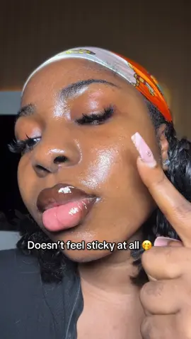 This is the summer hack that has been calming and helping my skin 🤭 #sunwater #coolingcream #sorbetcream #suntoner #iunik @IUNIK 