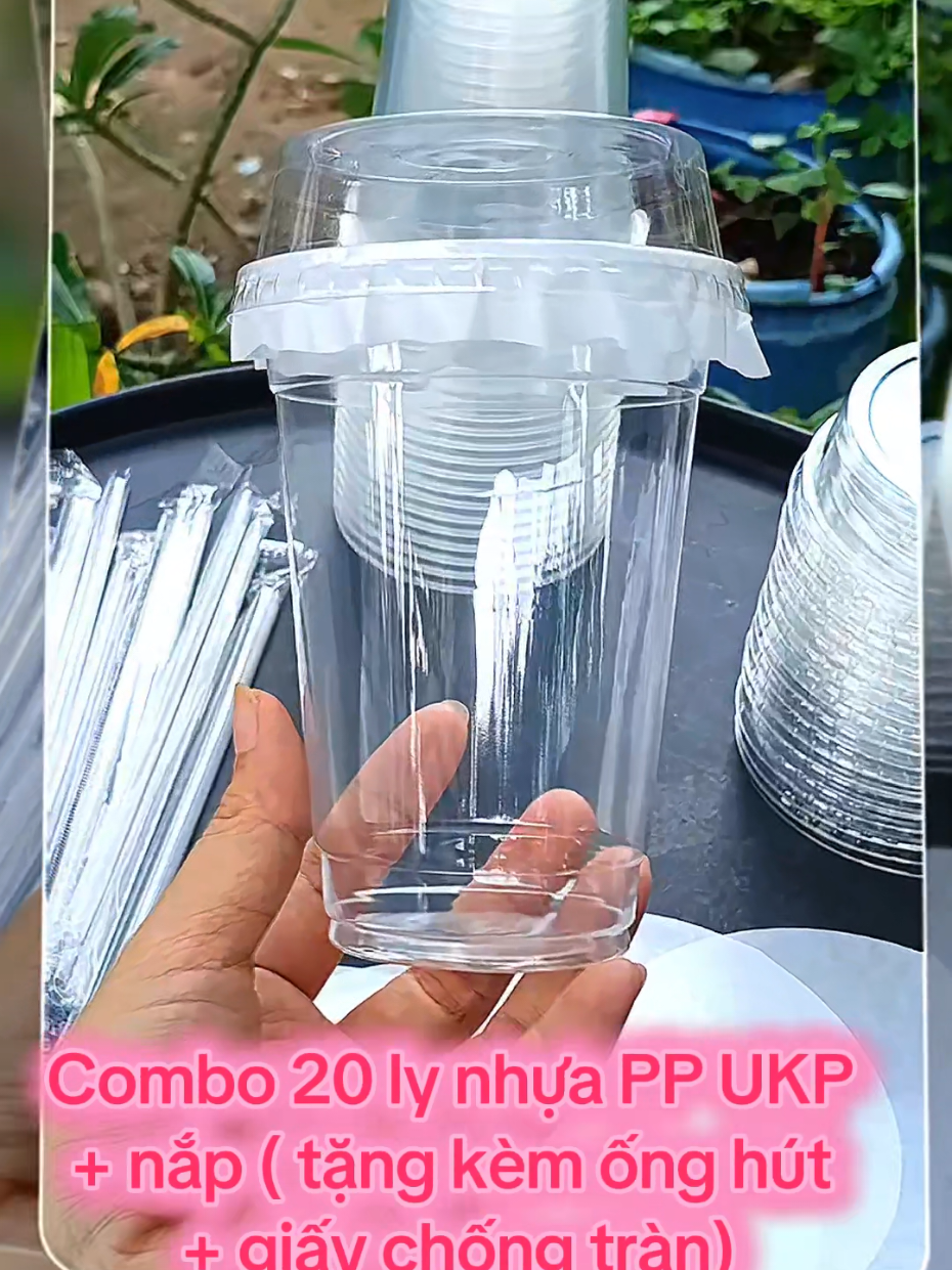 Combo 20 ly nhựa PP UKP 500ml + nắp ( tặng kèm ống hút+ giấy chống tràn)l🎉🎉🎉 #lypppppppppppppppppppppp  #baobixanhminh365  #lynhua  #lynhuaukp  #lypp 