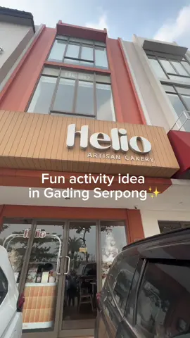 Psinting cakes workshop in Gading Serpong✨ Don’t forget to book your class first at least the day before~ 📍 Helio Artisan Cakery Aniva Grande Paramount, Blok GA.8, Gading Serpong #fyp #cafe #trending #dateideas #gadingserpongupdate 