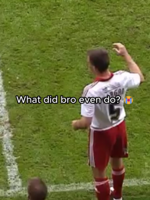 Fastest red card in football ever 😭