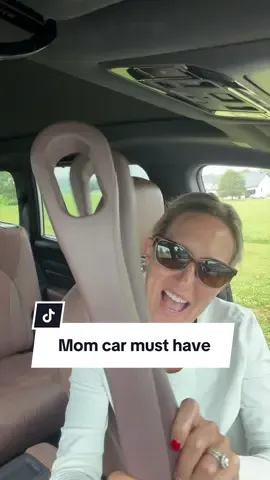 No more digging around under seats to find dropped phones or French fries #creatorsearchinsights #momcar #momcarmusthaves #caraccessories #carmusthaves