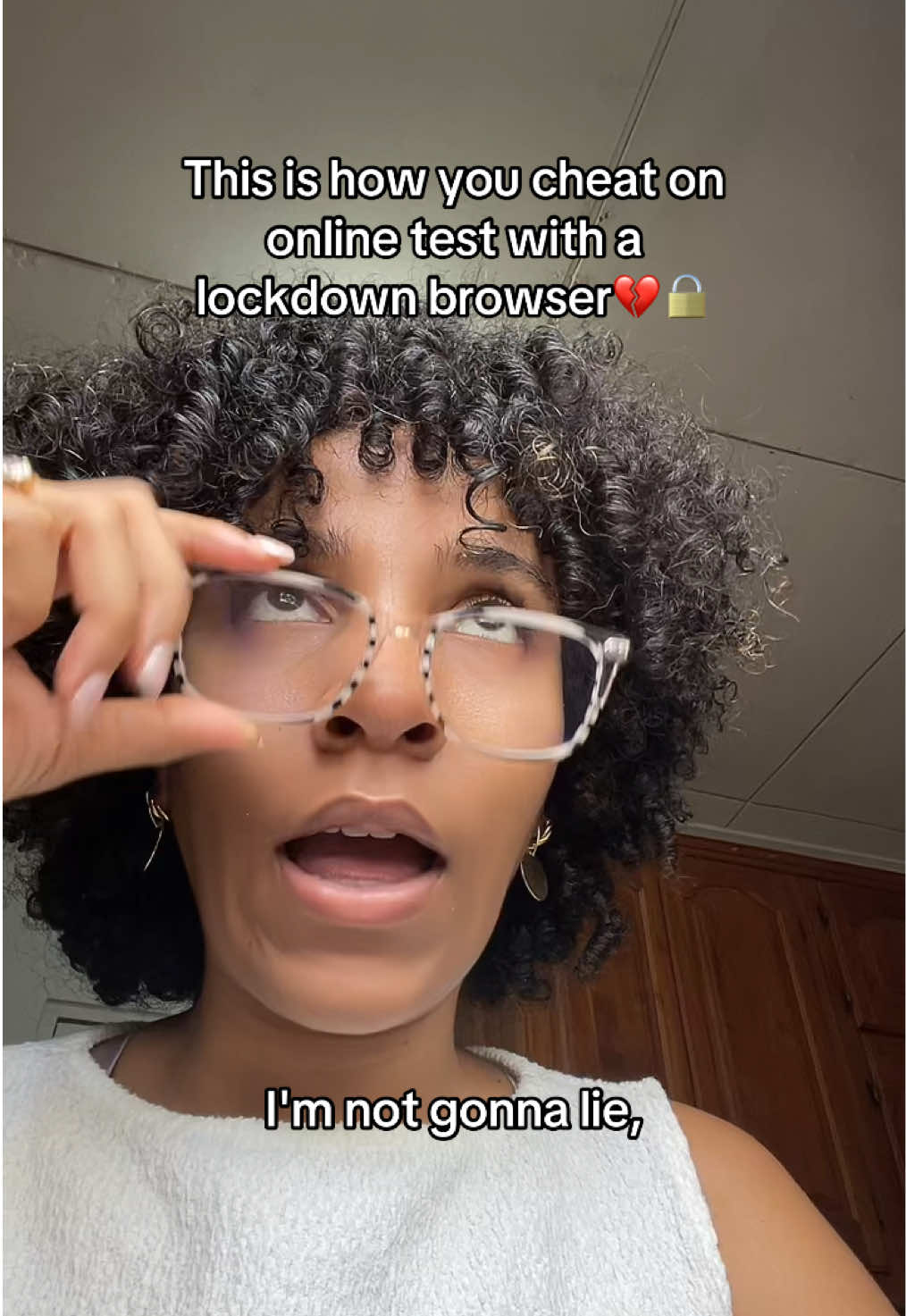 make sure you watch this before your next online test 👀 #aiassistant #aitools #fyp #collegehacks #techtok 