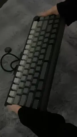 ハイエンドキーボード、存在感炸裂！🖤☠️💀⌨️#viral #zornher #keyboard #trending #st68 