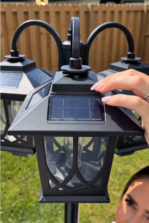 These Solar Post Lights super easy to install and comes with hardware set🏠☀️^#solarpostlight #solarlights #postlight   #weeklydeals #payday