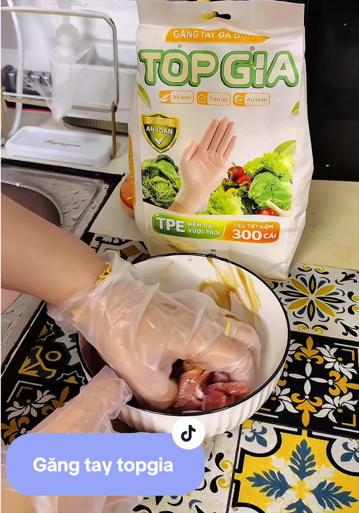 Bịch 300 chiếc 59k găng tay topgia #dieuaireview #gangtaytopgia #topgia #salecuoithang #tictokshop 