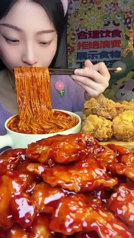 spicy glazed chicken #creatorsearchinsights #thisisdelicious #mukbangnoodles #mukbangchina #spicychicken 