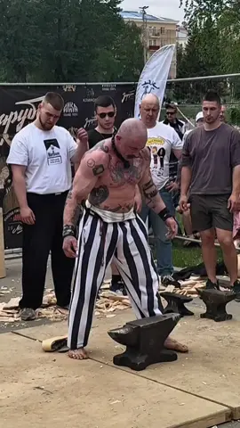 anatoly prank with pro bodybuilders #viralvideo #anatolyprank #bodybuilders #anatoly #gym 