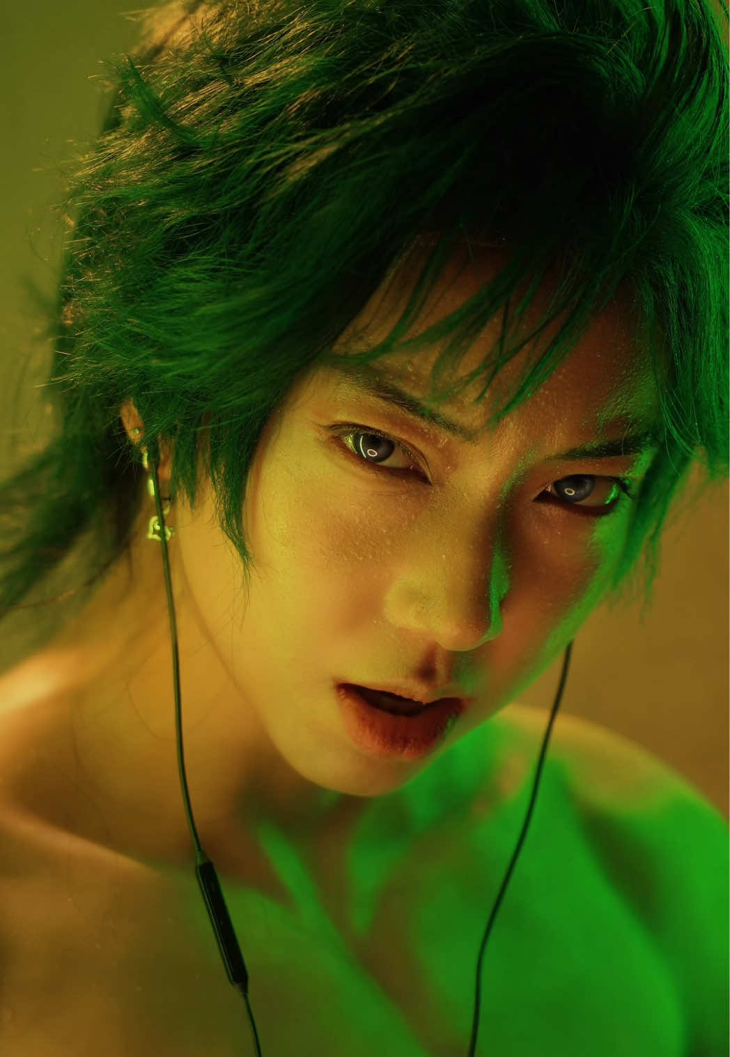 Cosplayed too many women lately ig 😂 #oc #originalcharacter #greenoc #cosplay #maldmakeup