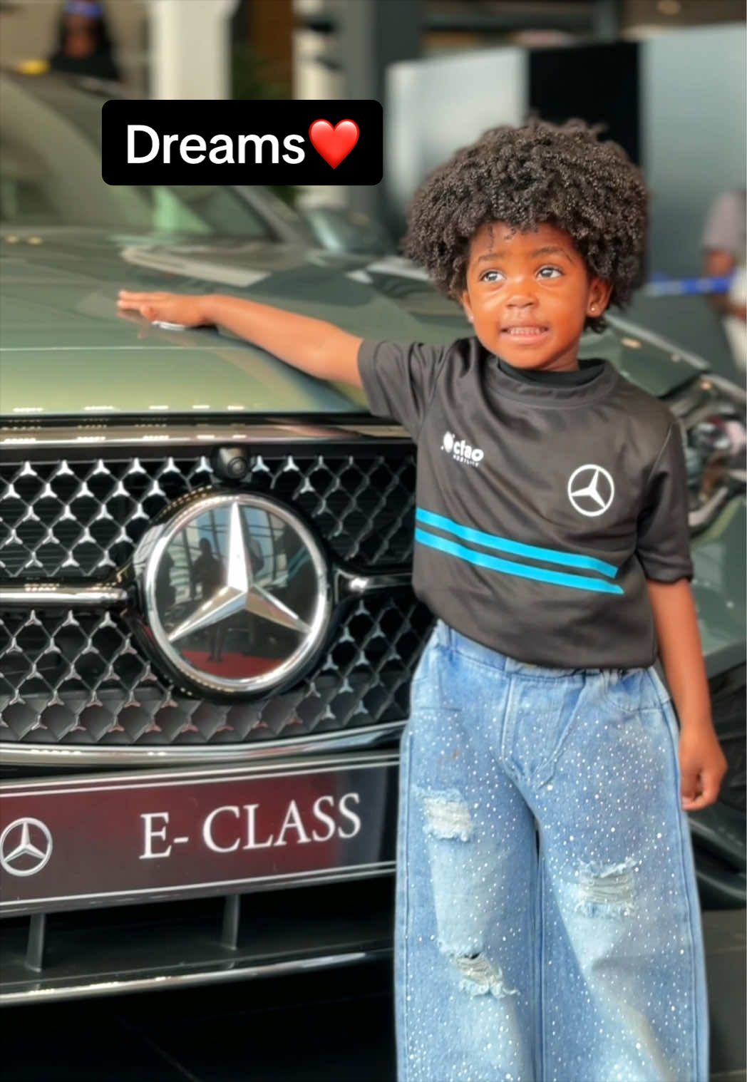 My little GHS 50 wish came true in the most magical way🥹❤️ A big thank you to Mercedes-Benz Ghana-CFAO for making me feel so special. From walking on a beautiful red carpet, to enjoying a peaceful ride in a luxurious Mercedes-Benz, and finishing the day with yummy ice cream, every moment made me smile. I'll never forget this amazing experience. Thank you for making my day so special❤️🙌🏾🇬🇭