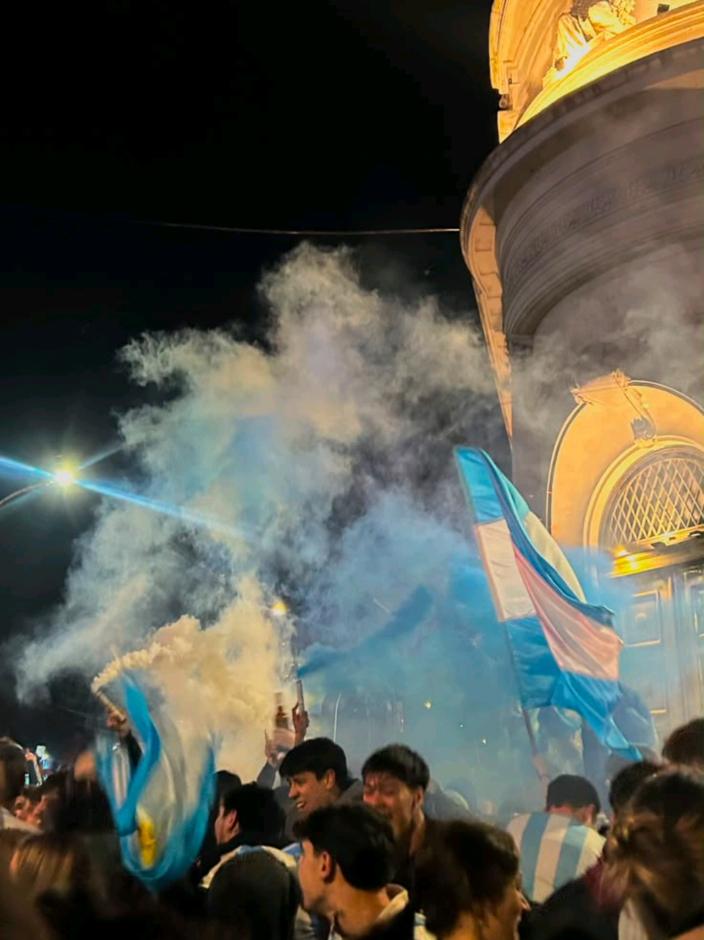━ Una más y te doy vuelta, cabeza de choclo con olor a pis #Argentina🇦🇷 #Scaloneta #viral #futbol #enzofernandez  「𝗔𝗵𝗿𝗲 𝗾𝗲」 No se que subir wachitos, ayuda.  soy un wacho muy pro