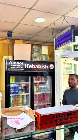 #CapCut Alnoor kebabish de Granollers mejor kebab de Granollers #creatorsearchinsights #challenge #pollo #casero 