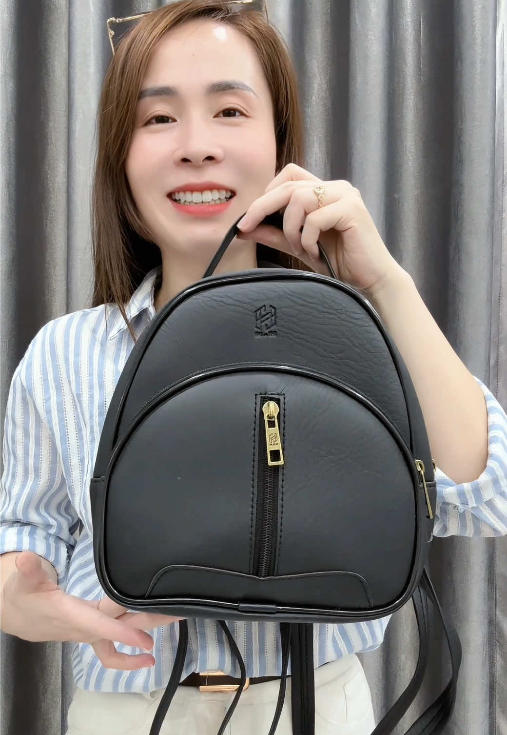 Balo da đẹp đi chơi xinh nha mấy nàng ơi, dùng bền  #balo #balodichoi #baloxinh #balodep #tranbammereview 