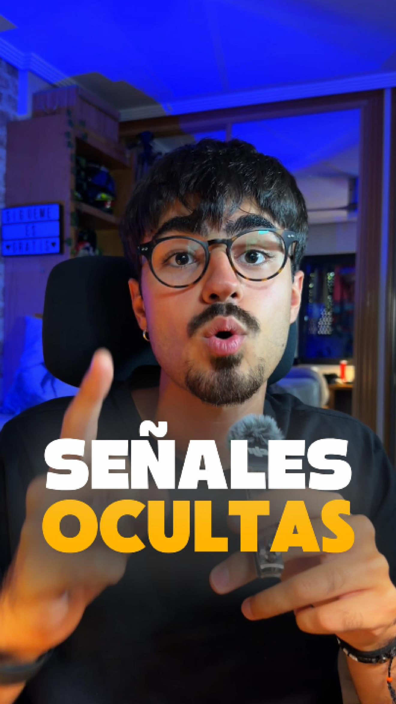 🔍 ¿Tu texto de ChatGPT parece perfecto pero tiene detalles raros? Aprende a revisar espacios invisibles, errores de formato y patrones repetidos en Word o Google Docs en menos de 1 minuto, sin herramientas complicadas. Esto puede ayudarte a entregar textos más naturales, limpios y profesionales para trabajo, estudios, contenido o negocio. La diferencia está en revisar lo que no se ve: pequeños espacios, saltos y formatos que pueden hacer que un texto generado con IA pierda calidad. Qué aprenderás paso a paso: 📝 Cómo encontrar espacios ocultos con Control + F 🔍 Qué señales de formato revisar antes de publicar ⚡ Cómo limpiar textos de ChatGPT más rápido 💡 Por qué un texto perfecto también puede necesitar edición humana 📌 Cómo mejorar la naturalidad sin complicarte Guarda este vídeo para no perderlo. Comparte esto con alguien que use ChatGPT a diario. ¿Lo habías visto alguna vez? Comenta 👇 #chatgpt #productividad #tecnologia #contenidoeducativo #creaciondecontenido detectar espacios invisibles chatgpt, revisar texto de chatgpt, limpiar formato chatgpt, mejorar textos con ia, texto natural con inteligencia artificial, editar texto generado ia, chatgpt word google docs, errores ocultos chatgpt, formato invisible en texto, cómo revisar textos ia, tutorial chatgpt español, mejorar escritura con chatgpt, contenido educativo ia, productividad con chatgpt, textos profesionales con ia, revisar espacios en word, chatgpt para creadores