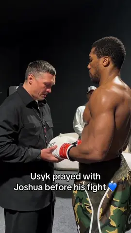 From opponents to brothers 🙌 (via usykaa/IG) #anthonyjoshua #oleksandrusyk #boxing 