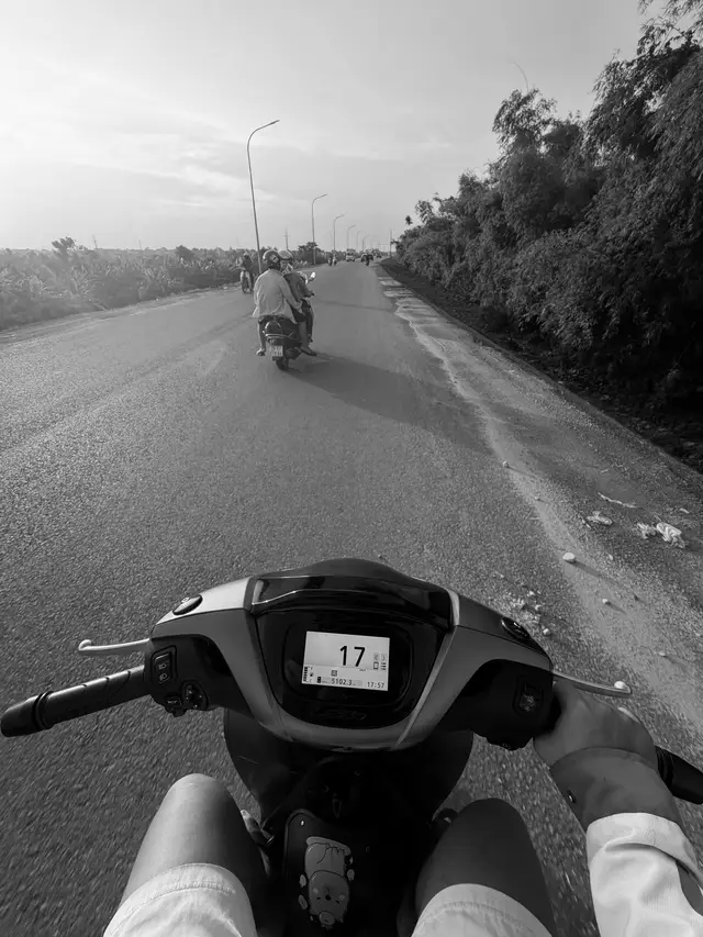 “ Đừng trách anh vô tình, bạc tình bạc nghĩa, bởi vì khi anh ở bên em, em đâu có trân trọng anh.” #xuhuong 