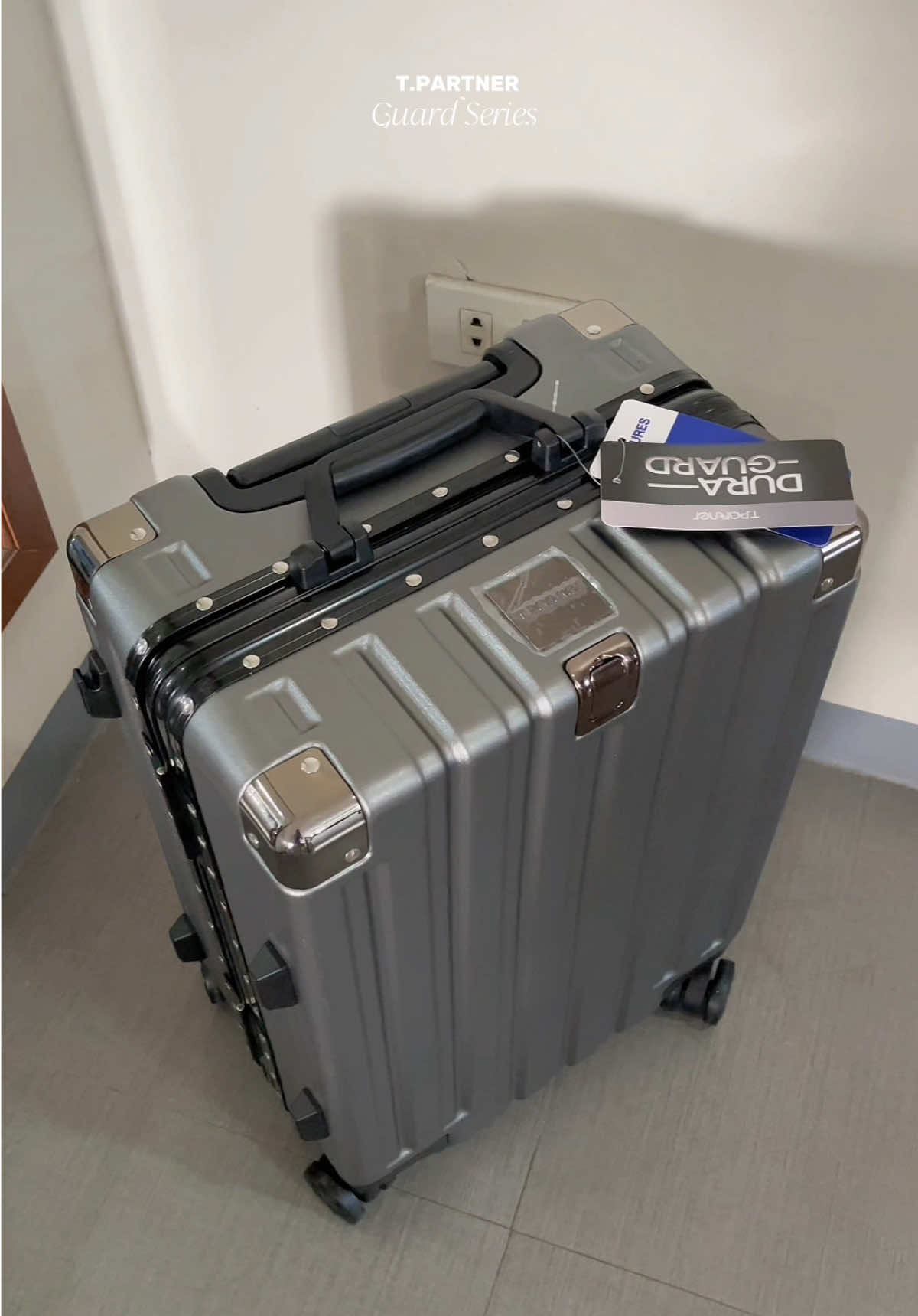 📦 Unboxing my new Guard Series Aluminum Travel Luggage from @Tpartnerph 🧳✨ Ready for my next adventure! ✈️ #tpartnerph #tpartnermaleta #guardseries #luggage #travelessentials 
