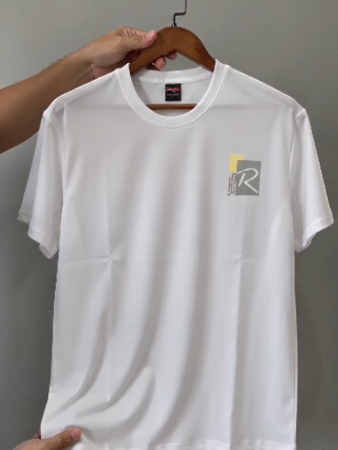 เสื้อยืดเบสิก พิมพ์โลโก้ตัวอักษร R เรียบง่าย ผ้านุ่ม #เสื้อยืดผู้ชาย #เสื้อเบสิก #ลุคเรียบง่าย #everydaytee #casualtshirt