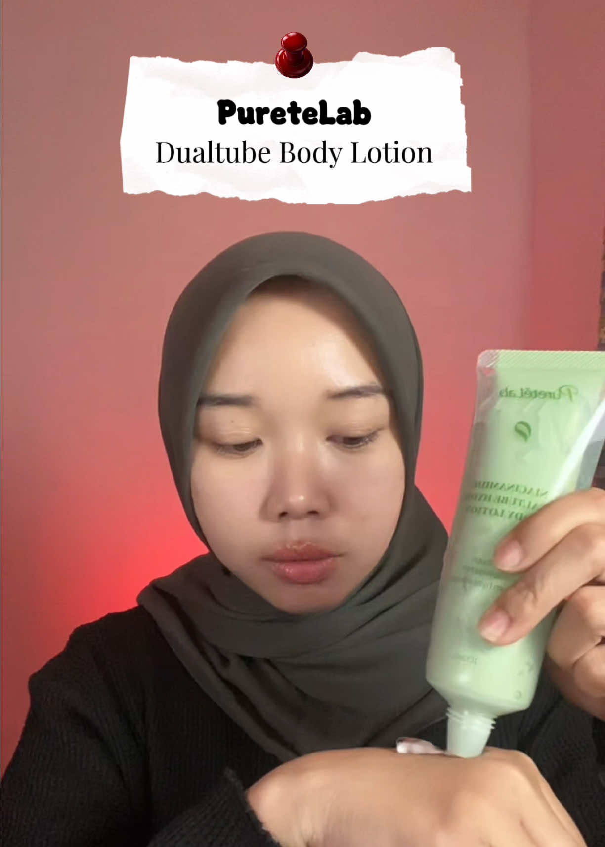 Kulit lembap tanpa rasa lengket? Bisa banget!✨ PureteLab Dualtube Body Lotion punya tekstur ringan, cepat meresap, dan nyaman dipakai setiap hari. Plus ada Niacinamide, Alpha Arbutin & Ceramide yang bantu merawat kulit agar tampak lebih cerah🤍 #bodylotion #bodycare #bodycareroutine #puretelab 