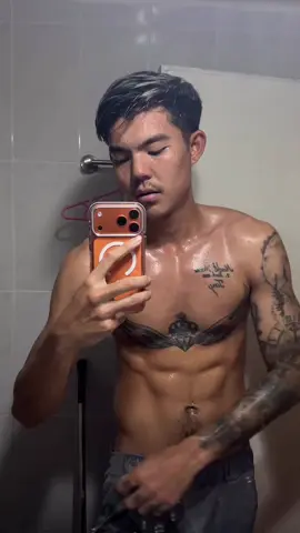 พี่มนชิตทั้งใจ💦💦#ผู้ชายหล่อ #กางเกงในผู้ชาย #นักกีฬา #ออกกําลังกาย #ผิวสีแทน 