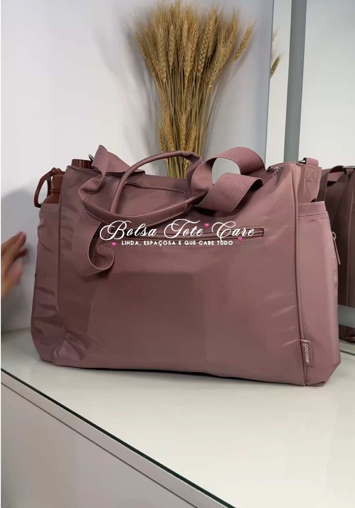 bolsa tote care - gocase💗🎀 tudo que cabe nela pro dia a dia / faculdade / trabalho!!  #bolsa #gocase #faculdade #trabalho #gocasetok 