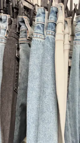 Consider this your RSQ denim fit guide 👖 Which fit are you picking? #withtillys