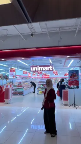 unimart is officially my new favorite snack stop! 😍 From local favorites to imported treats, there’s always something exciting to discover. I love the small-pack concept because I can try more snacks without spending too much. 🍫🍜 With more than 2,500 snack varieties, there’s something for every craving. Plus, the store is clean, organized, and makes shopping so enjoyable. @unimartmy  #unimart #unimart #unimartmy #snacks   #timesquare