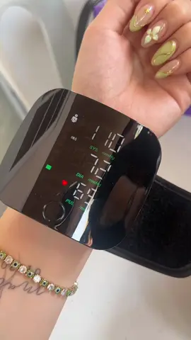 Wrist Electronic Sphygmomanometer #bloodpressuremonitor #sphygmomanometer #wristsphygmomanometer #bpmonitor #digitalbpmonitor 