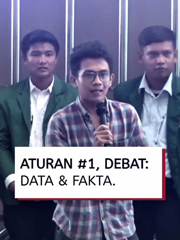 GAK BISA NIH ! KALO DEBAT ISINYA CUMAN MENURUT GUA MENURUT GUA! #caniacitta #malakaproject #debat 