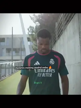 denzel Dumfries training today in madrid ×jose 👀😱🔥🙌 #halamadrid🤍👑 #dumfries #footballviralvideos #denzeldumfries #foryoupage 