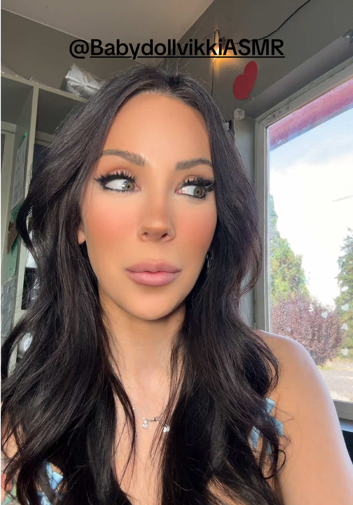 @BabydollvikkiASMR go follow please!! 