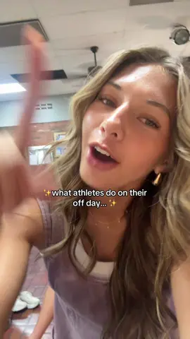 top tier work 😂 @Addie @Kaitlyn Giametta @skylarrhaase @millie #athlete #collegesoccer #Preseason #Soccer #college 