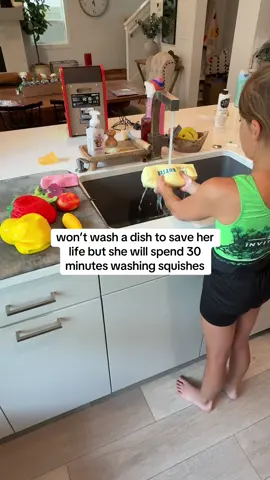 How we doing, mamas? 😜  #squishies #squishy #needoh 