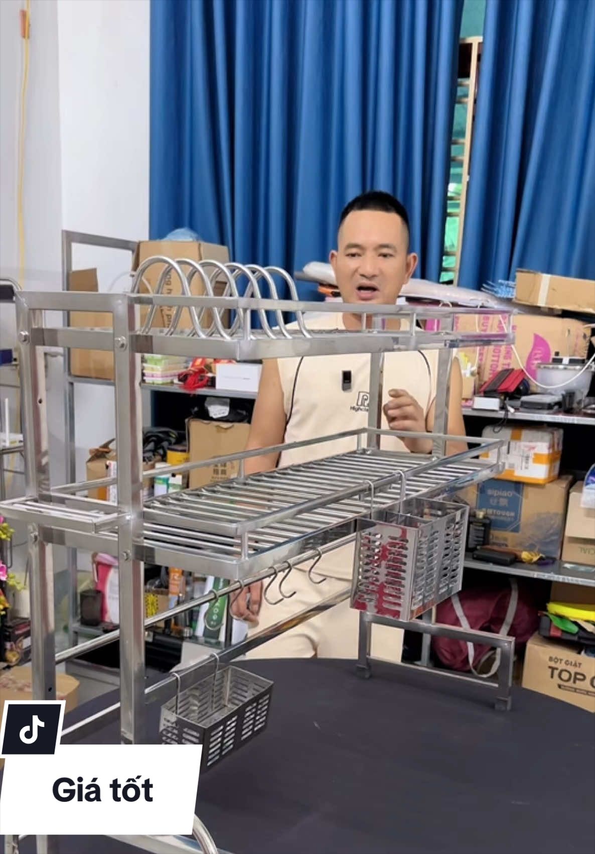 Kệ để bát đĩa trên bồn chậu rửa bát chất liệu inox chắc chắn ,kích thước chiều dài 90cm,chiều cao 75cm ,loại 2 tầng tặng kèm nhiều phụ kiện kèm theo #dungreview708 #kedebatdia #kedebatdiadanang #kedebatdiatrenbonruabat 