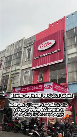 WARGA BOGOR HEBOH!!  Dengan penemuan Pusat Grosir Kacamata PGK yang baru Grabd Opening hari ini di Loji Gunung Batu Bogor.. Khusus Grabd Opening kita akan diskon 50% seluruh frame dan juga ada promo B3G1🔥🔥 Alamat: Pgk Loji Gunung Batu Bogor Waktu: 09.00-21.00 Promo berlaku di seluruh cabang PGK ya.. Langsung guys serbu promonyaa!! karna promo terbatas ya🔥🔥🔥😍 #fyp #viral #loji #kacamatamurah #bogor 